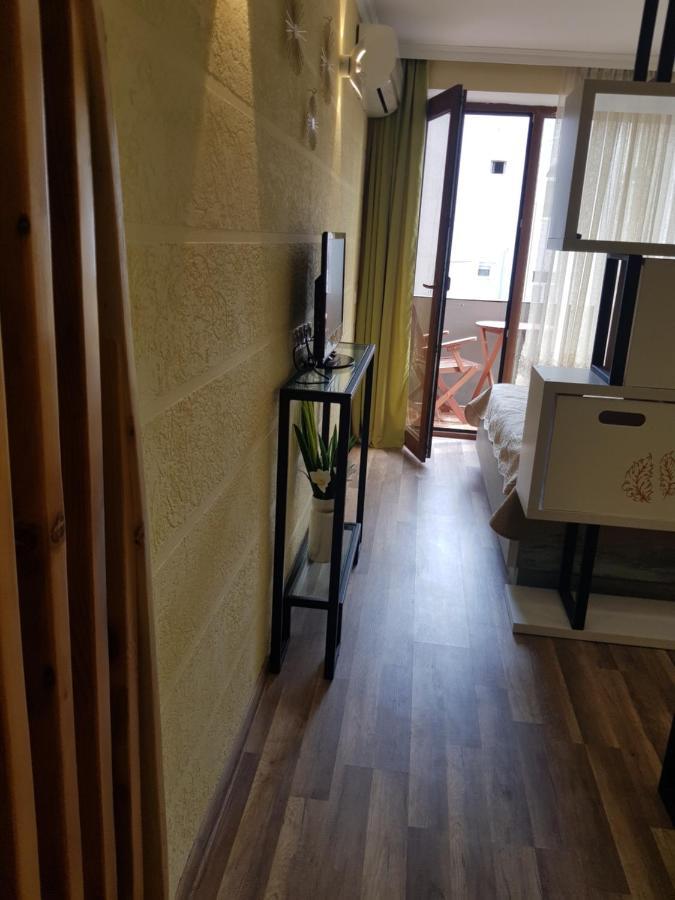 Relax Samtredia Exterior foto