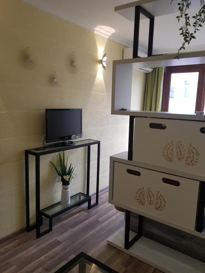 Relax Samtredia Exterior foto